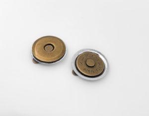 Кнопка магнитная 18 мм (антик)